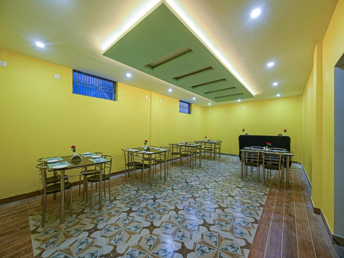 Capital O 84066 Hotel Damodar Palace プリ エクステリア 写真
