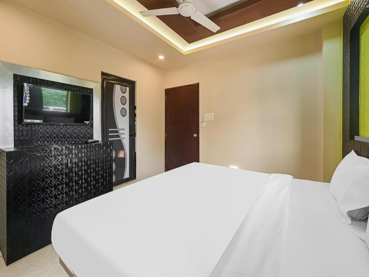 Capital O 84066 Hotel Damodar Palace プリ エクステリア 写真