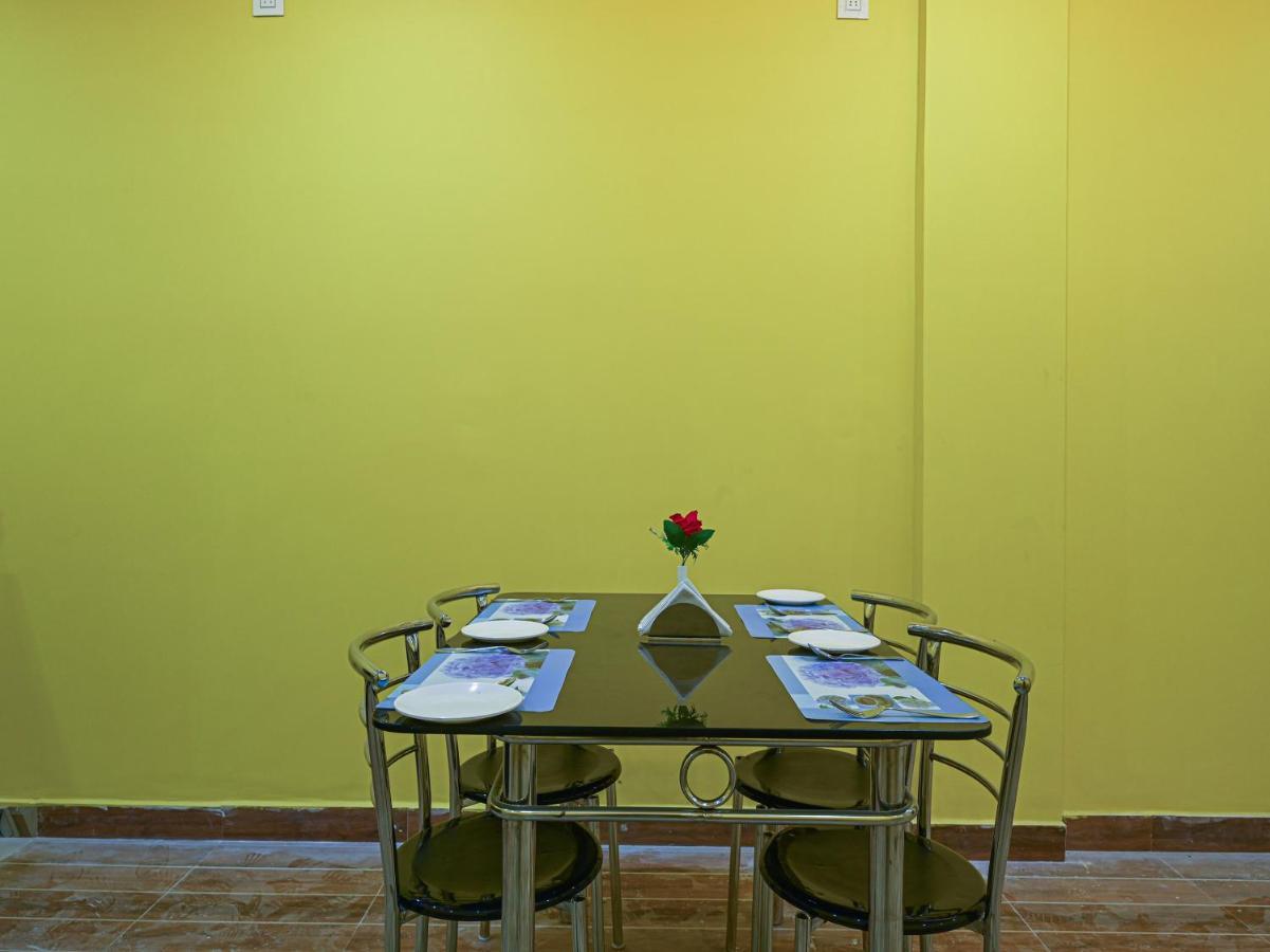 Capital O 84066 Hotel Damodar Palace プリ エクステリア 写真