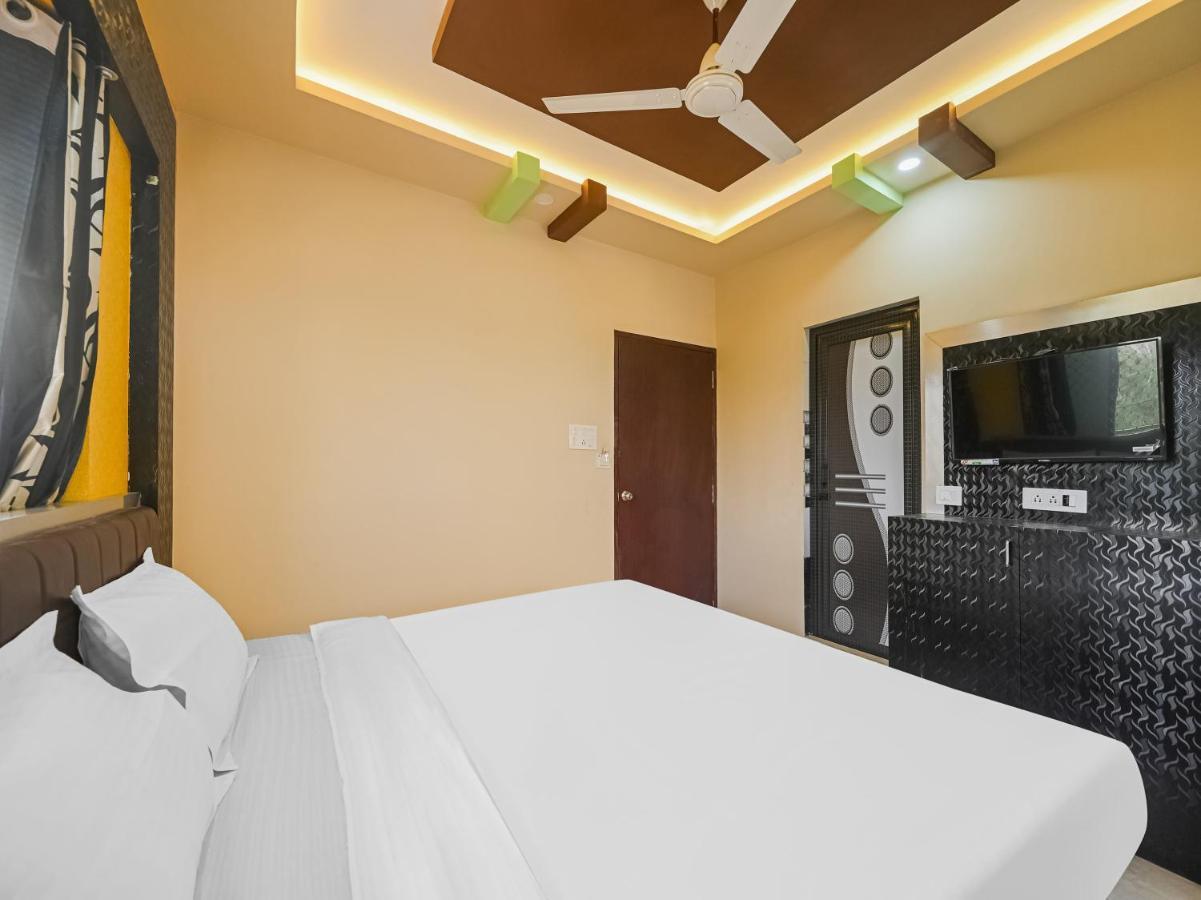 Capital O 84066 Hotel Damodar Palace プリ エクステリア 写真